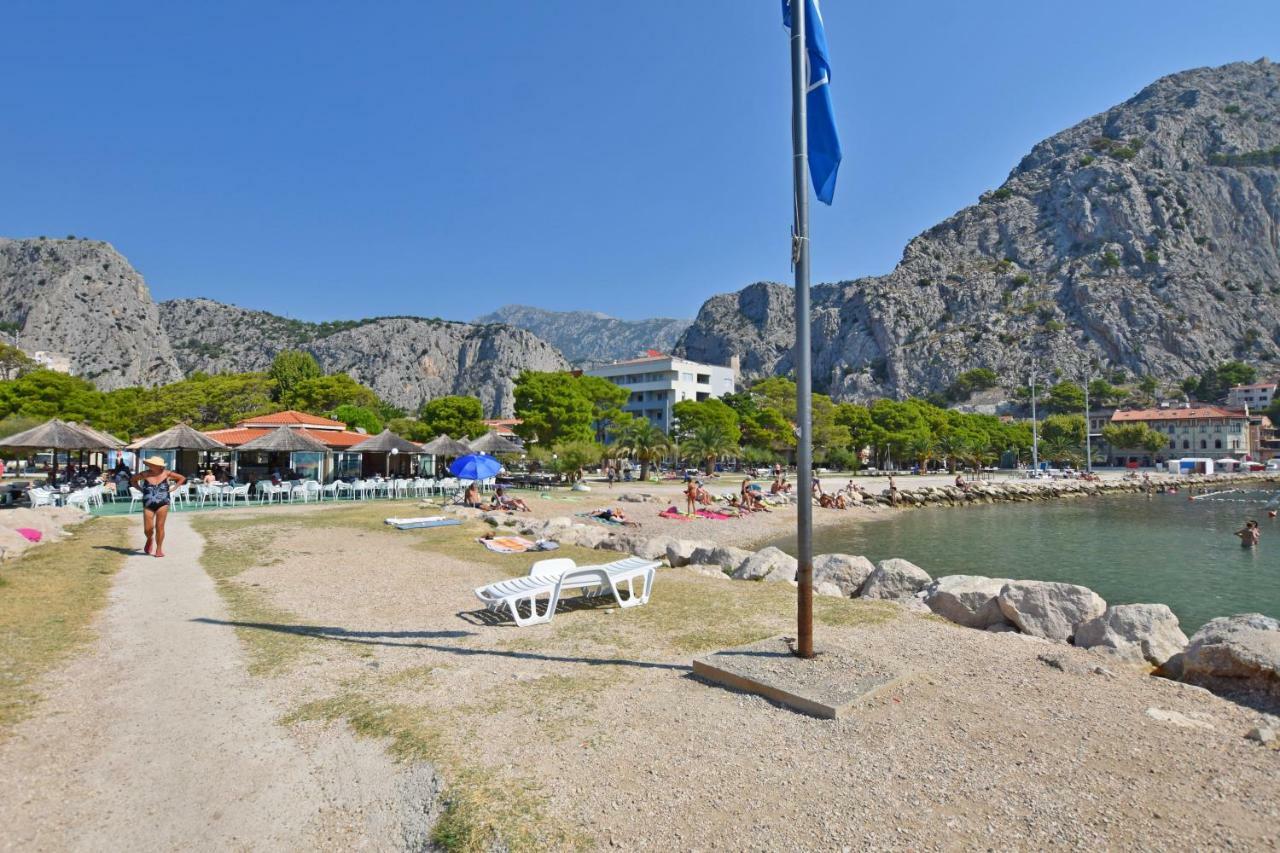 Apartment Ela Omiš Buitenkant foto